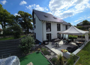 Neues-Helles-Modernes Haus